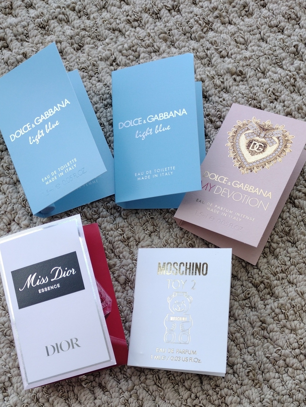 Woman's Samples - Picture 4 of 16